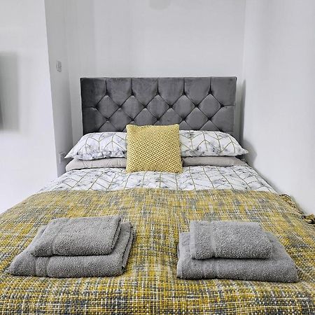Edgerton Studios Хаддерсфилд Номер фото